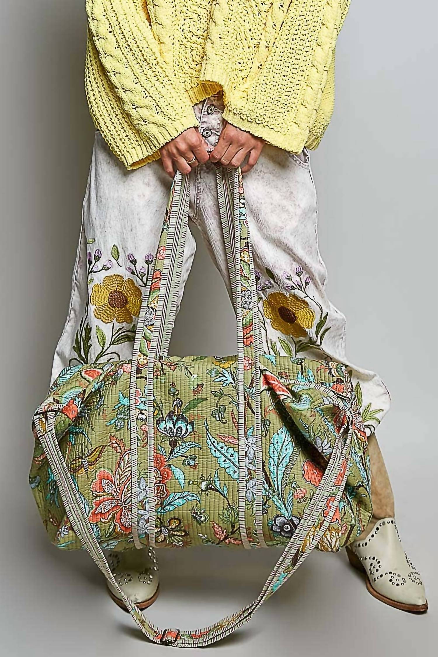 Pol - Front Pocket Quilted Adjustable Strap Duffle Bag
