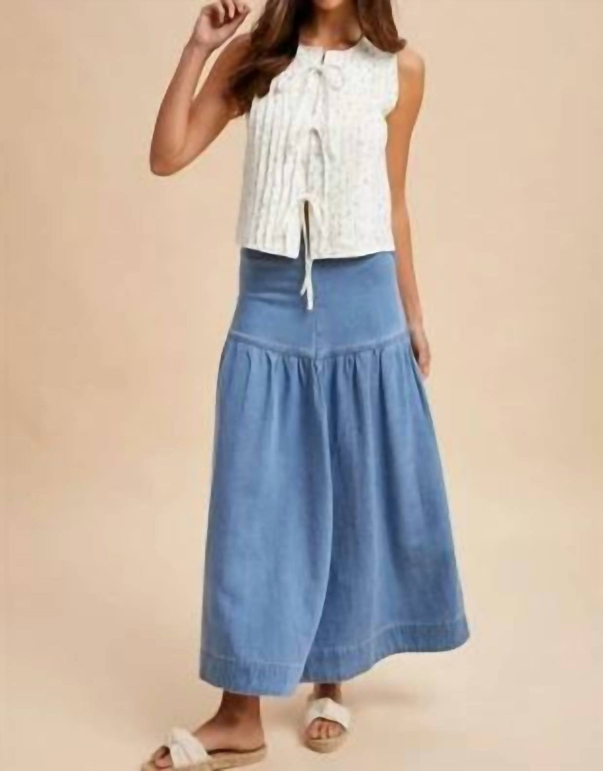 Anniewear - Ditsy Floral Cotton Blouse With Front Tie