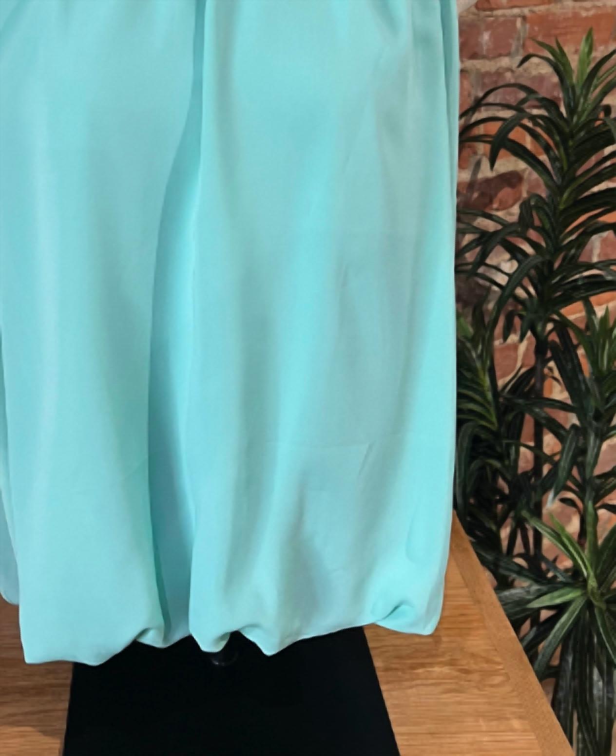 Doe And Rae - Women's Sleeveless Top