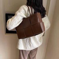 Unishe - Women's Versatile Woven Large-capacity Niche Shoulder Bag