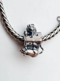 Trollbeads Women's Mouse On Cheese Bead Charm in silver - women's accessory - detail view