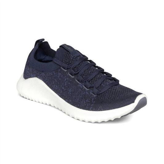 Aetrex - Women's Carly Sneaker