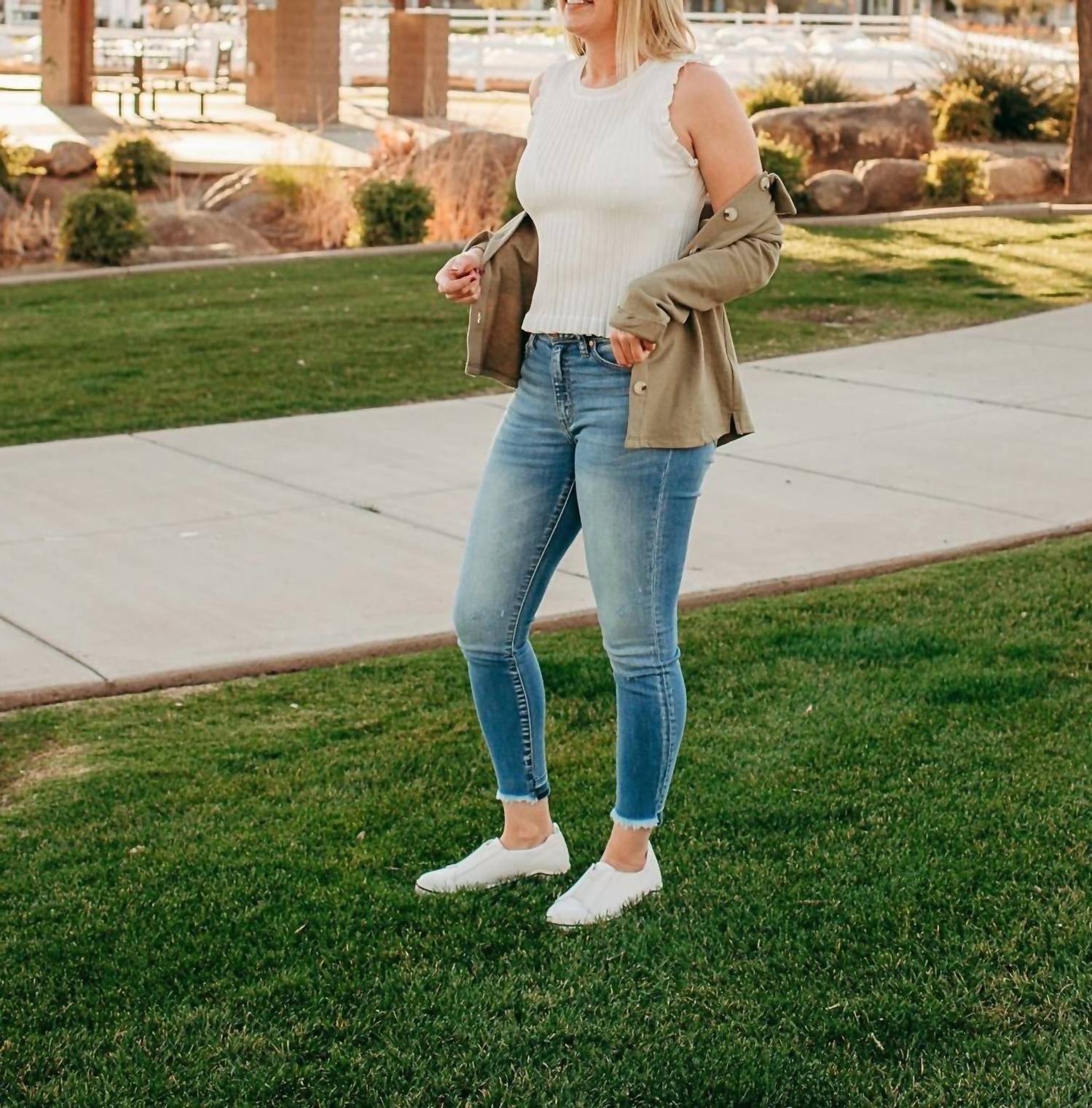 Hem & Thread - Ribbed Frill Sleeveless