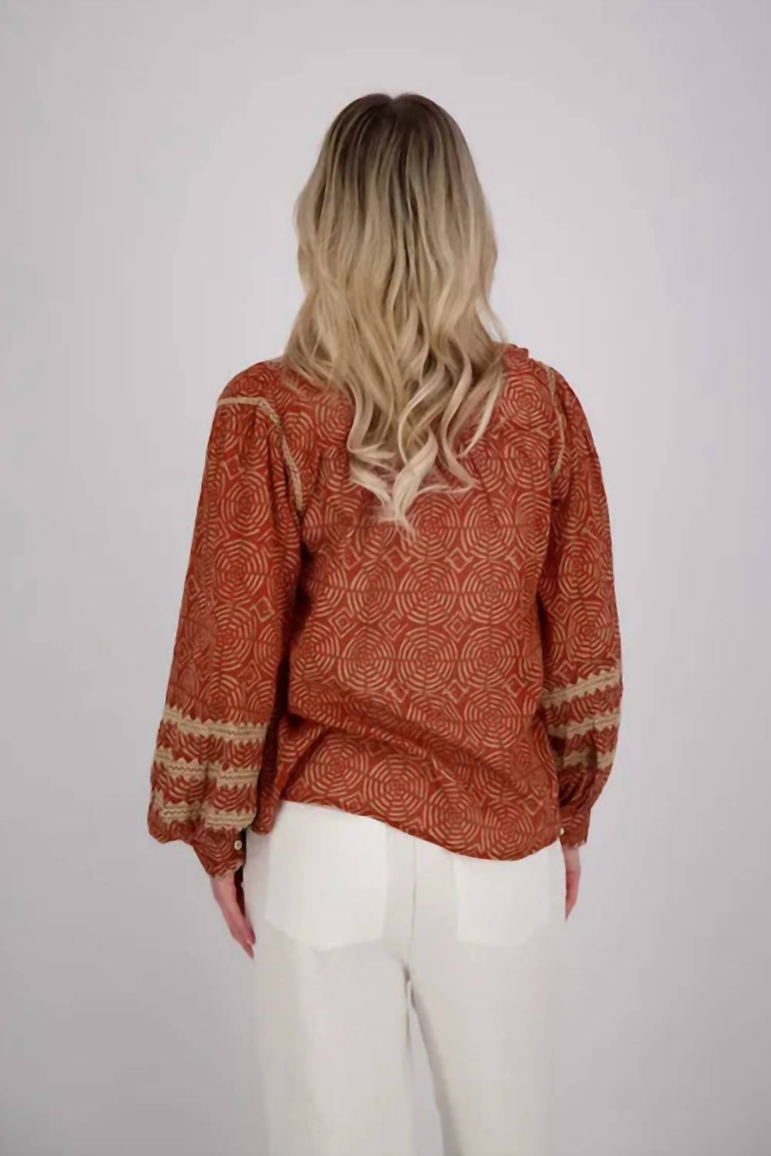 Maison Hotel - Ghana Blouse