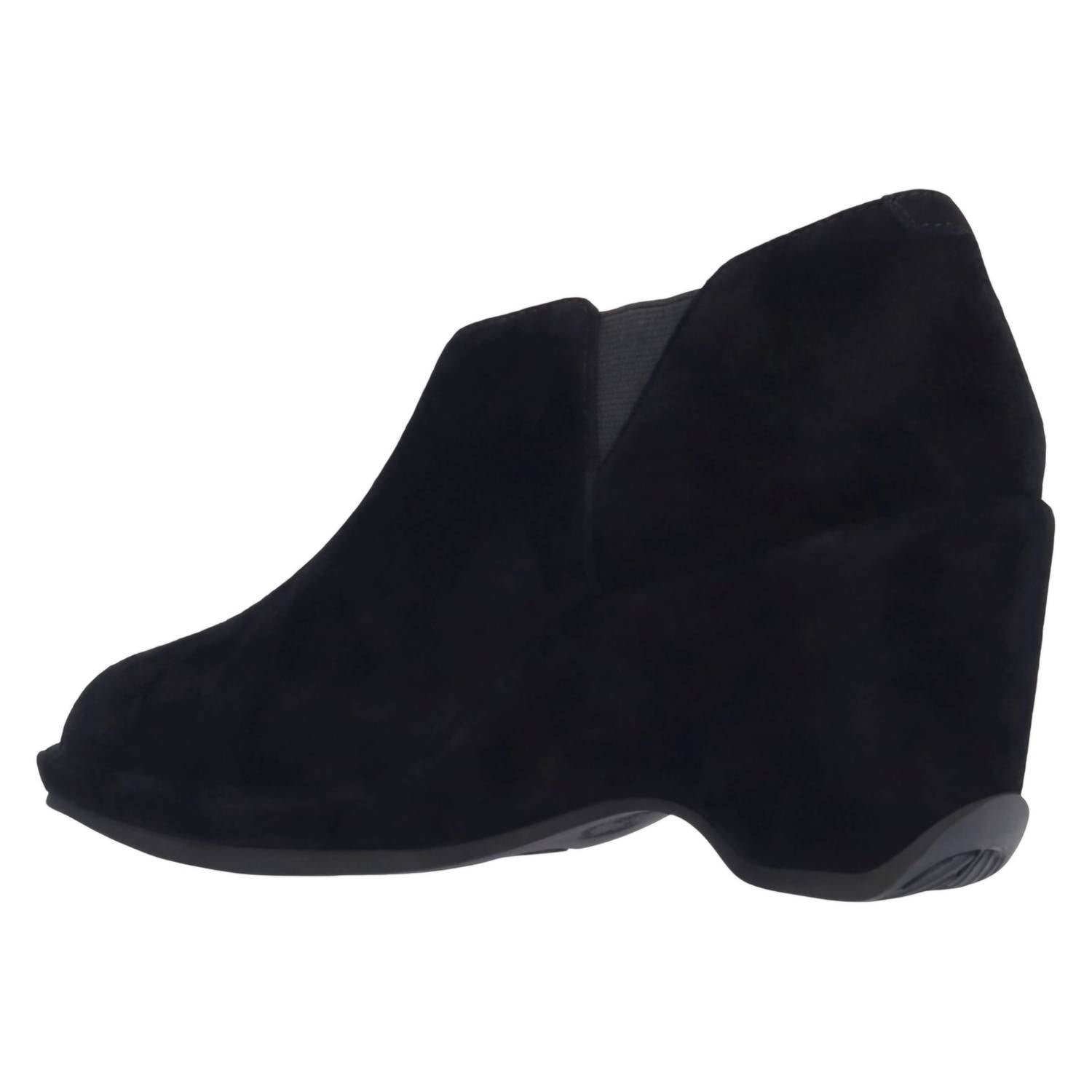 L'Amour Des Pieds - Women's Oksana Suede Slip On Shoe