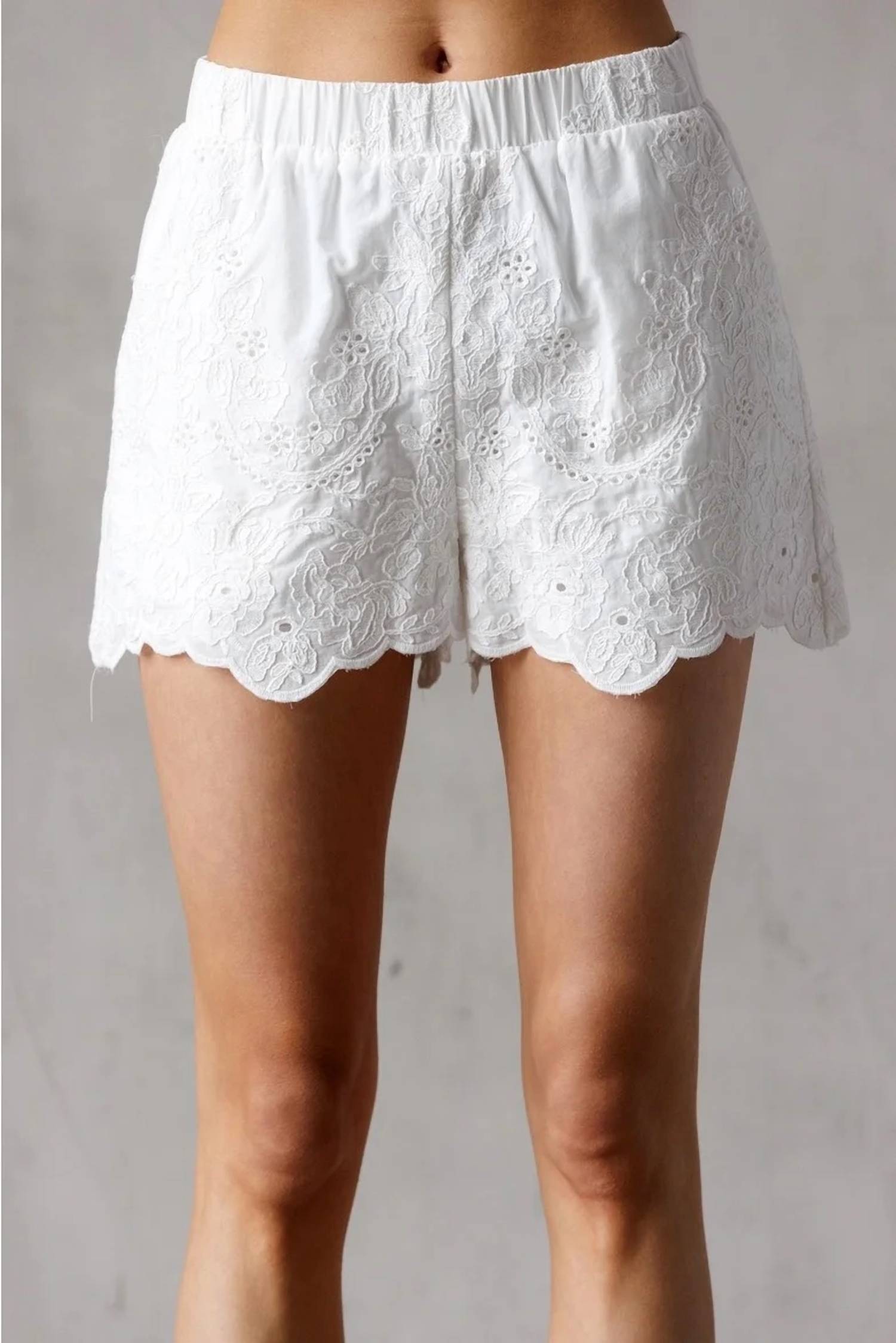 Storia - Floral Eyelet Short