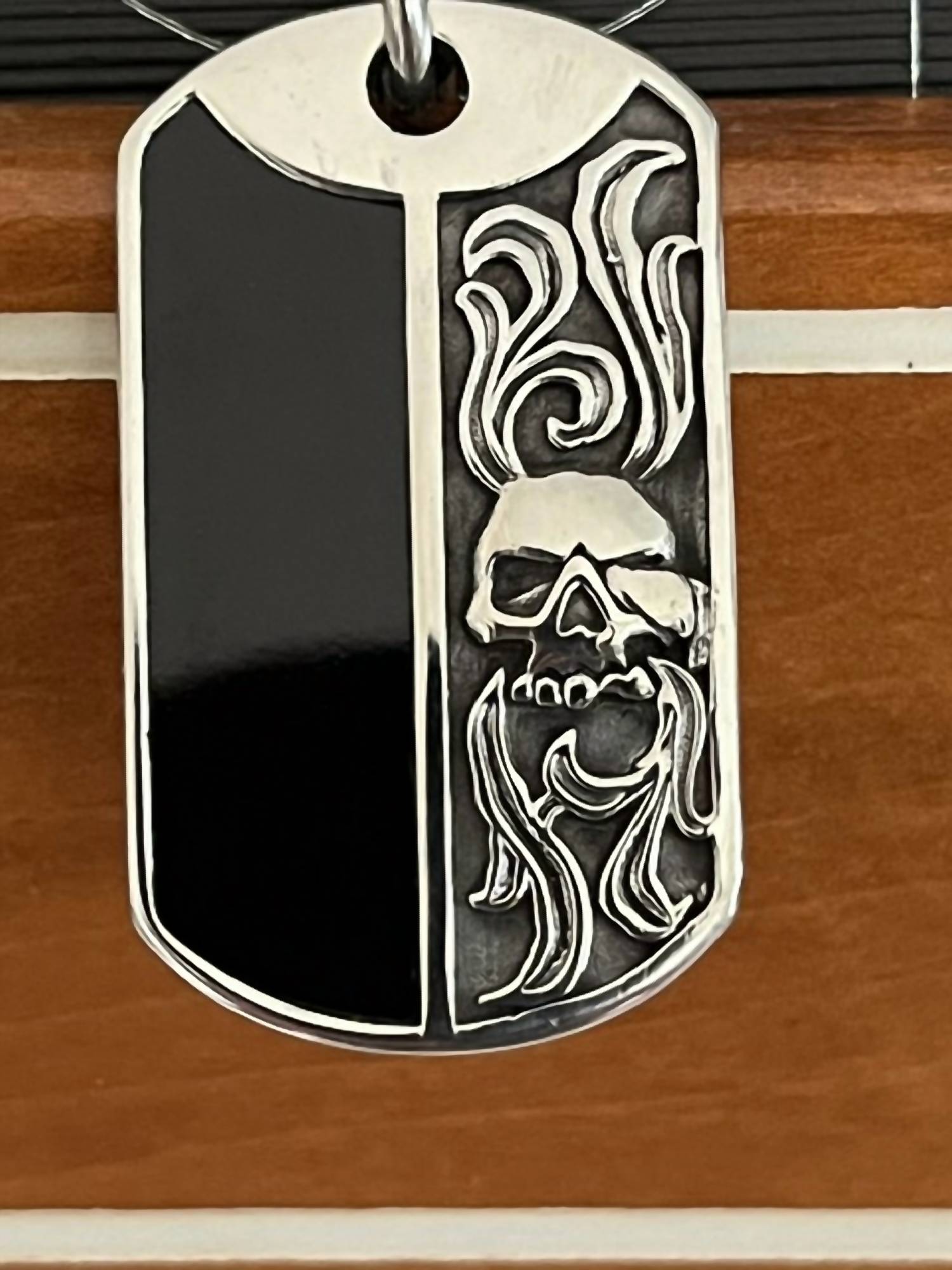 FAIRE SKULL STAINLESS PENDANET-UNISEX in silver - women's item - alternate view