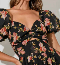 Baevely By Wellmade - Puff Sleeve Cutout Maxi Dress