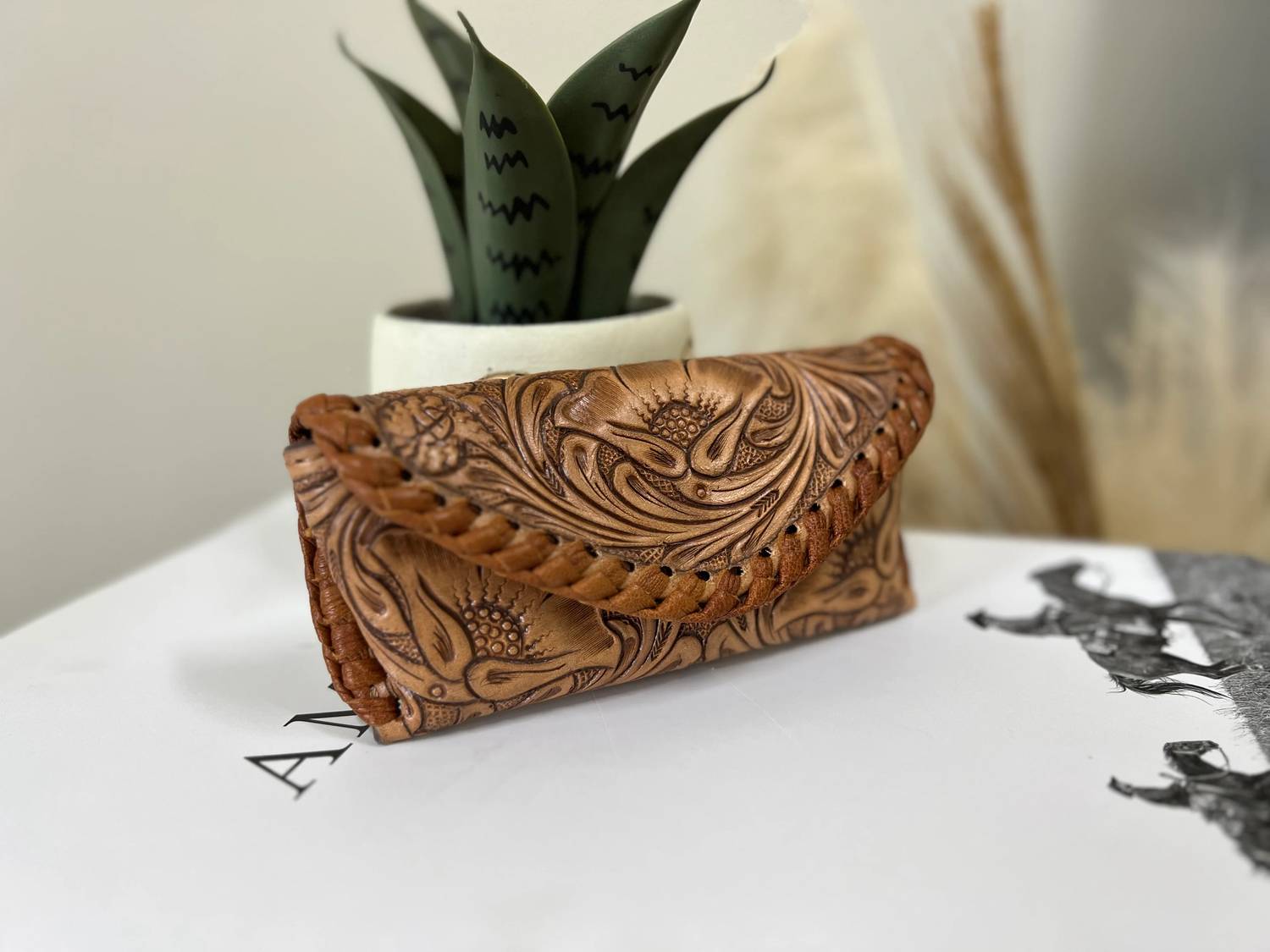 American Darling - Women's Leather Sunglasses Case