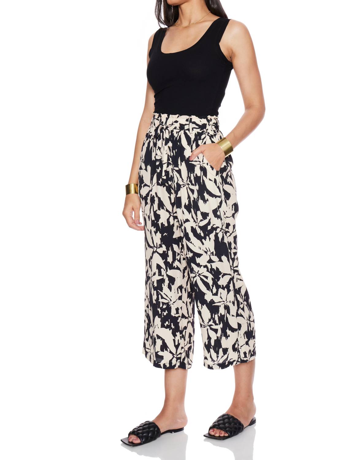 Velvet Heart Claudette Floral Cropped Palazzo Pants in black cream - women's pants - detail view