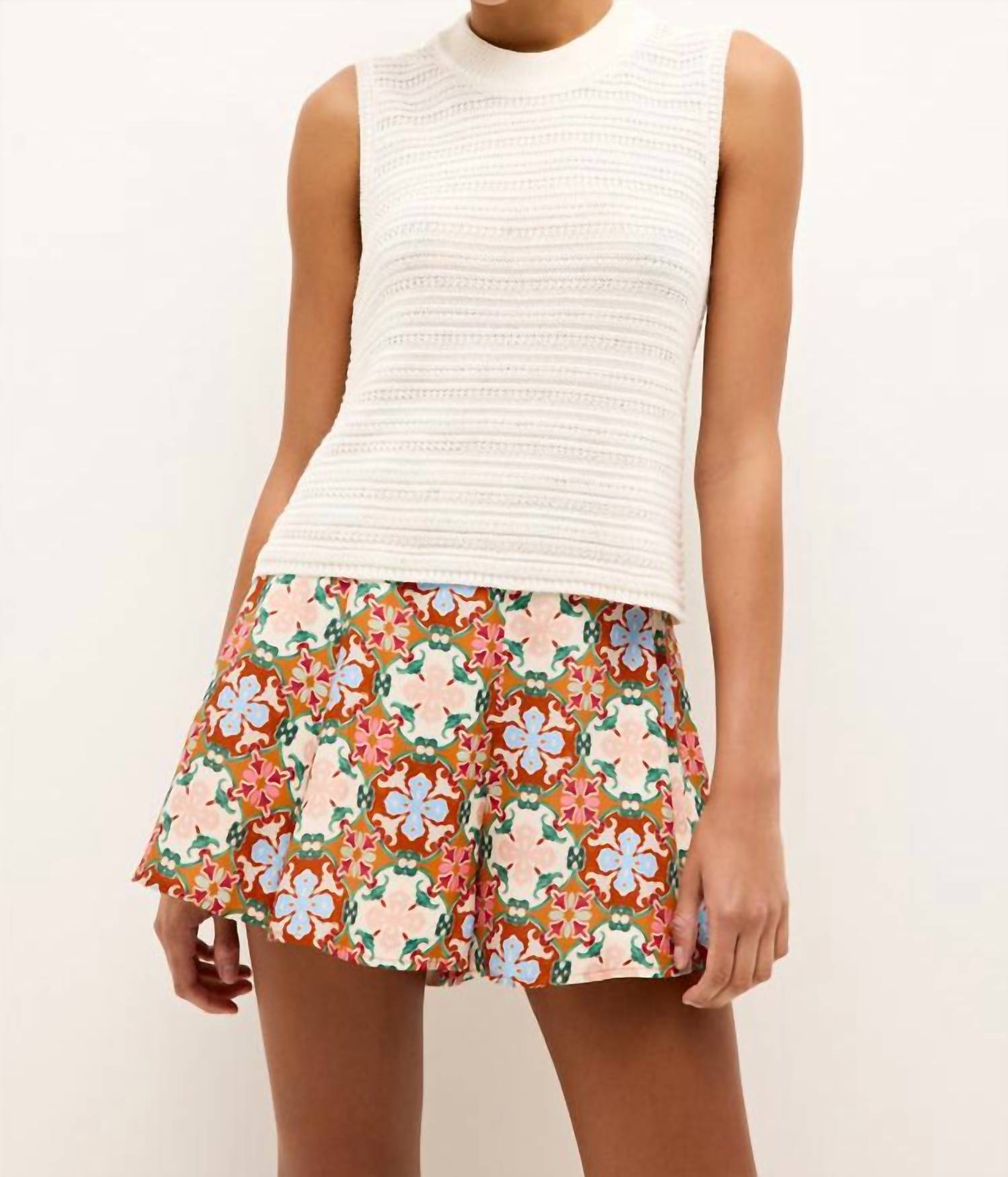 Marie Oliver - Nev Crew Neck Sleeveless Top