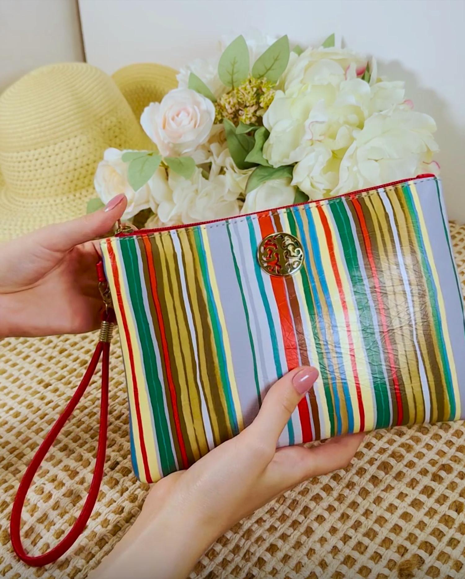 Rebecca & Rifka - Women's Stripe Print Wristlet