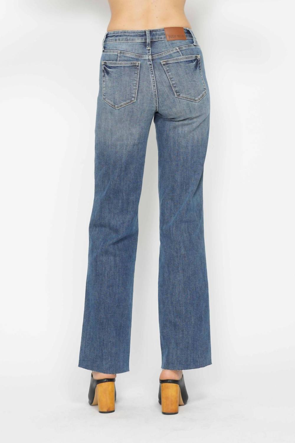 Judy Blue - Mid Rise Tummy Control Vintage Straight Leg Jeans