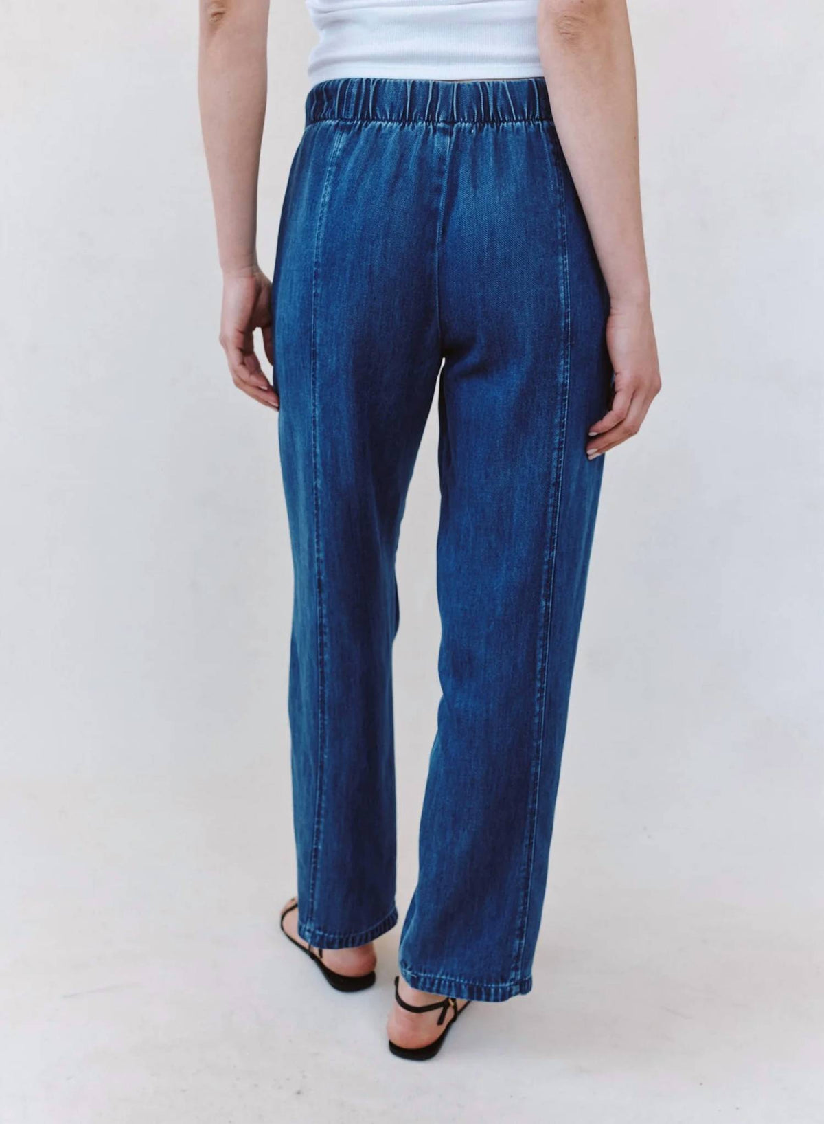 Bella Dahl - Seamed Soft Barrel Pant