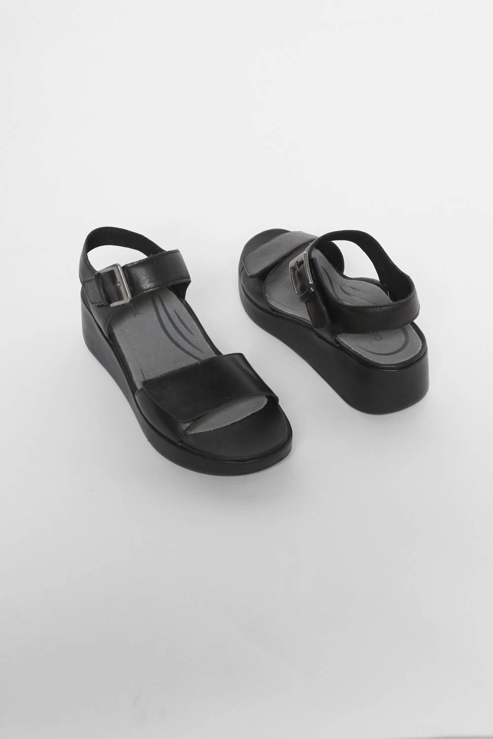 Aetrex - Women's Ariel Adjustable Quarter Strap Wedge Sandals