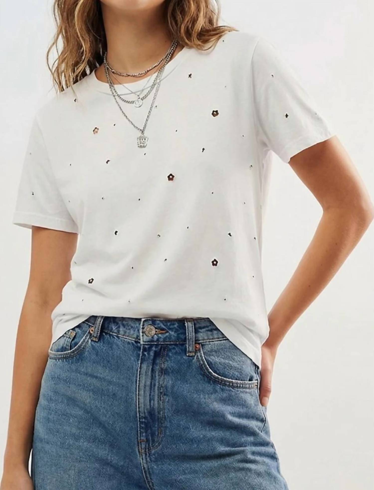 Q2 - Embellished T-shirt With Strass