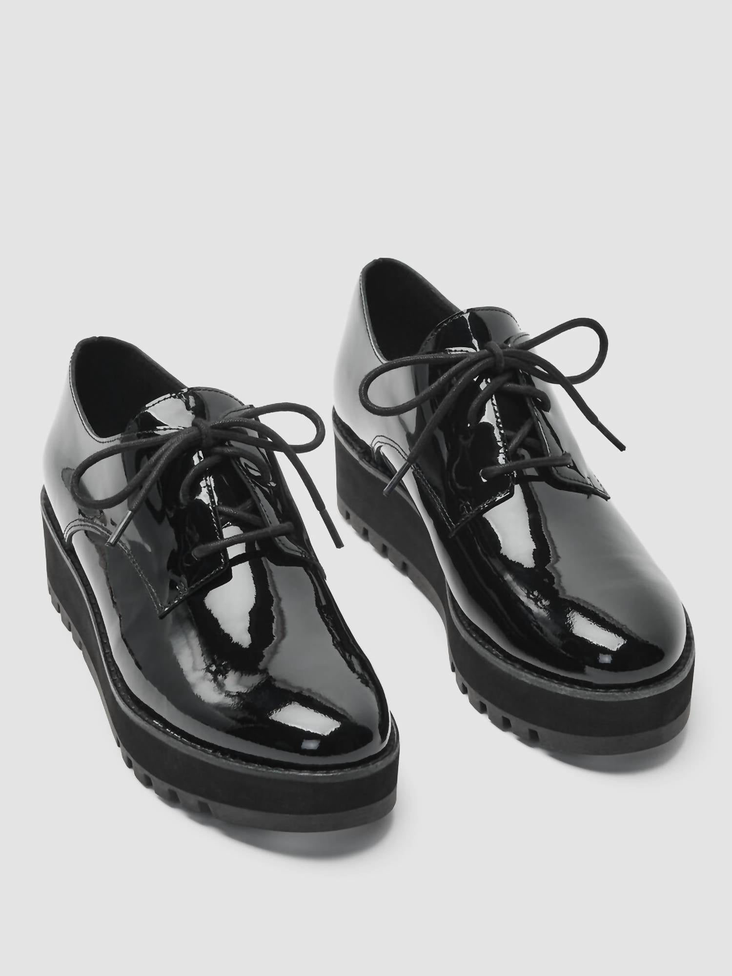 Eileen Fisher Women's Eddy Patent Leather Platform Oxford Shoes in black - women's shoe - detail view