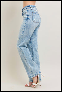 Judy Blue - Women's 90's Straight Denim Plus