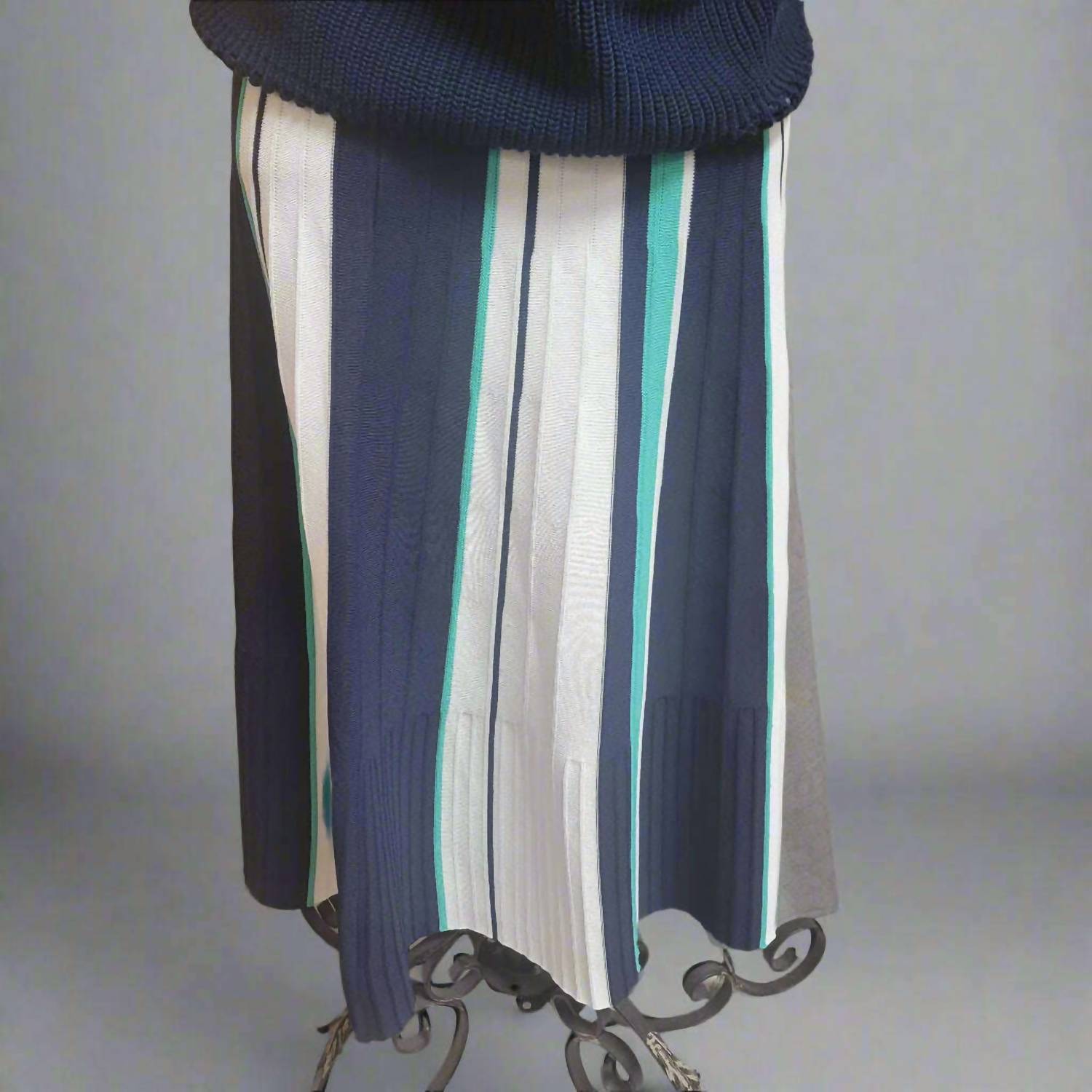 525 America - Women's Fitted Midi Skirt