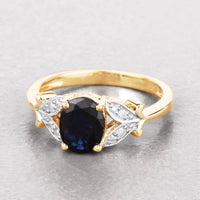Diana M Jewels Women's Oval Natural Sapphire Fashion Ring (1.62 Ct) - Classic in 14k yellow gold - women's jewelry - detail view