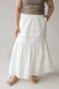 Le Lis - Slow Living Eyelet Tiered Maxi Skirt With Pockets