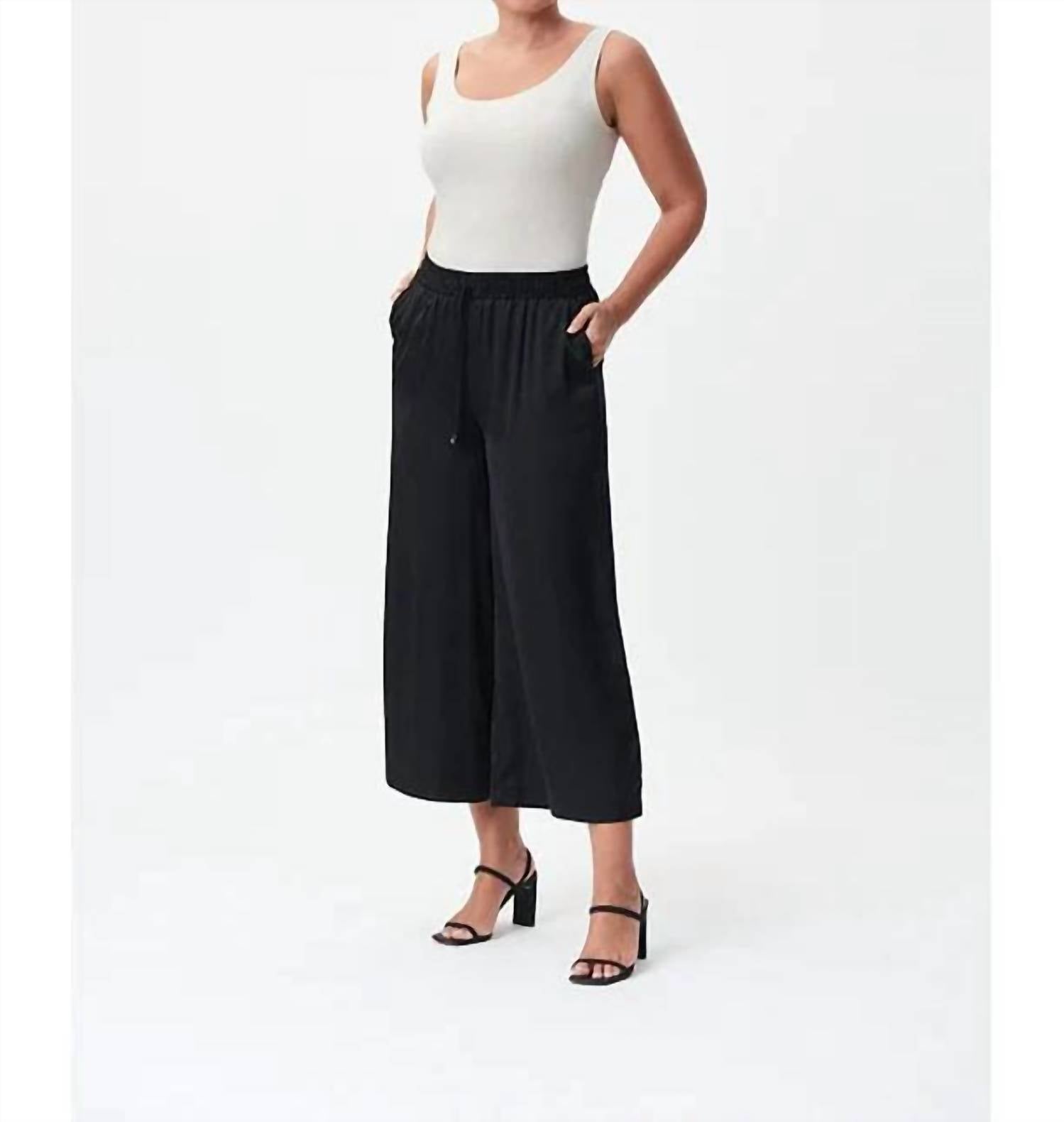 Joseph Ribkoff - FITTED SCOOP NECK TOP