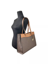 Michael Kors - Women's Jet Set Large Pocket Tote Bag