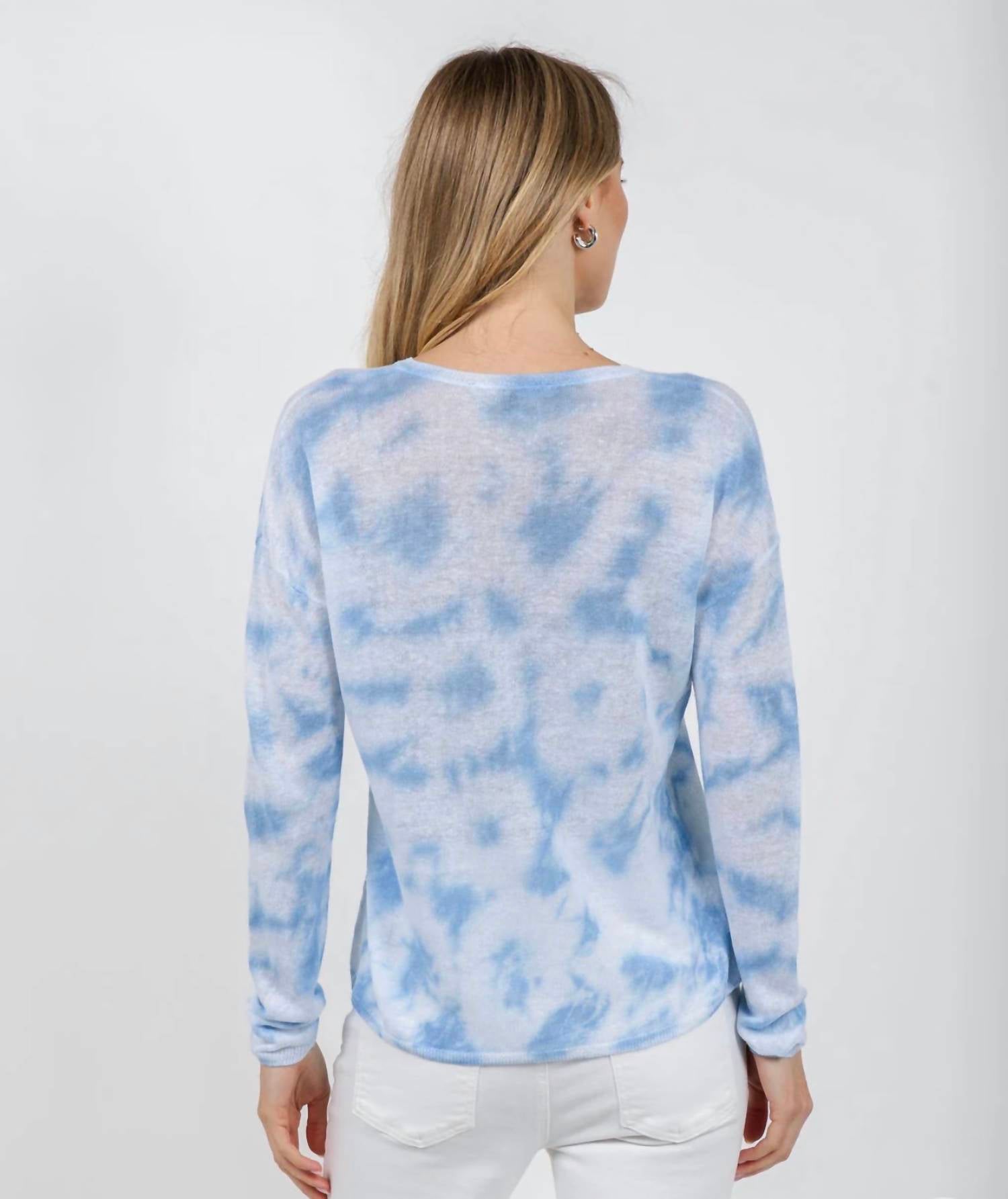 Elliott Lauren - Daydreaming Printed V Neck Top