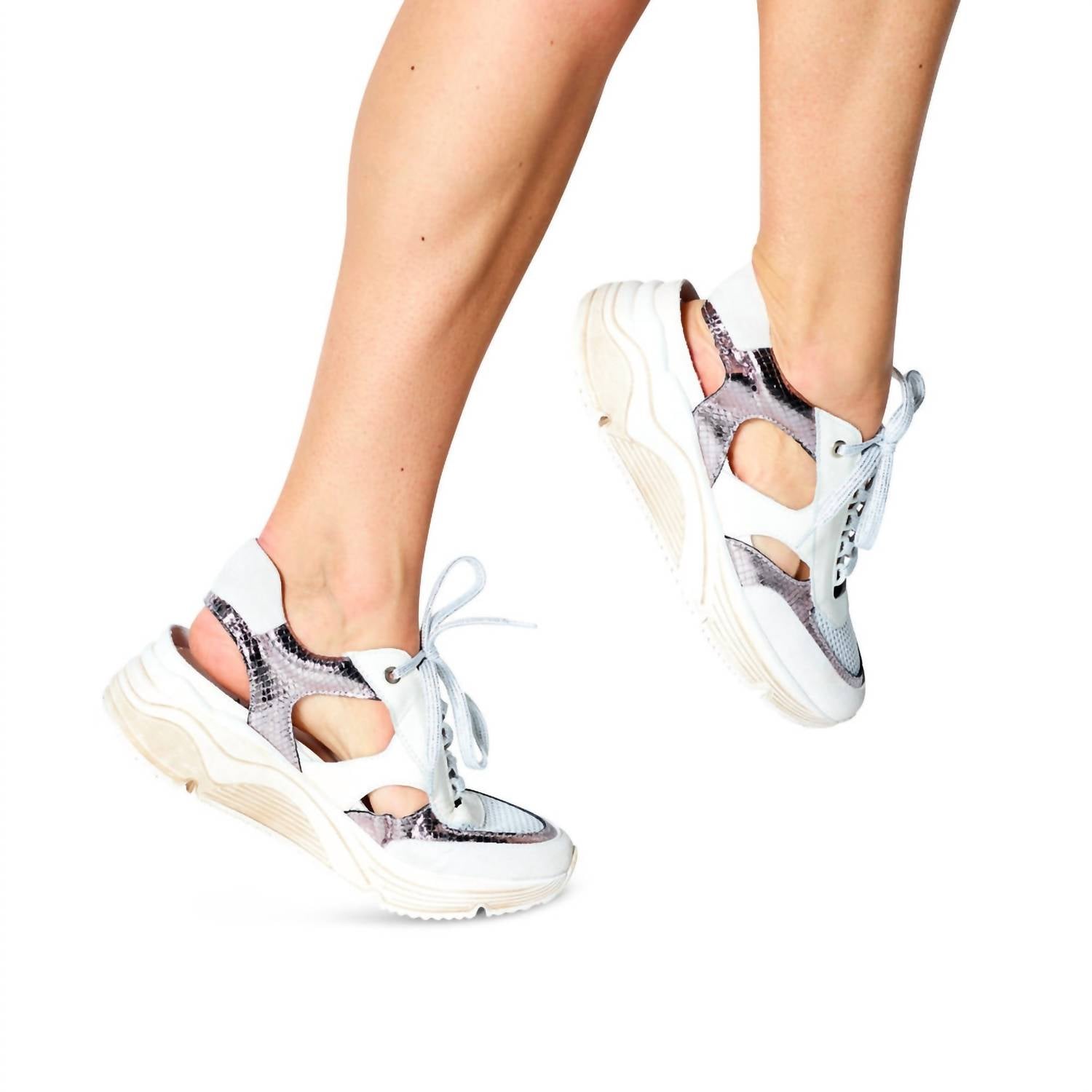Vaddia - Women's Bose Sneaker