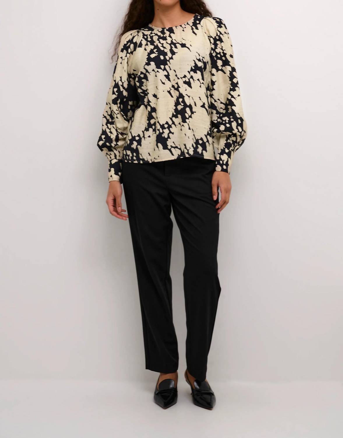 Kaffe - Kalouise Long Sleeve Round Neck Blouse