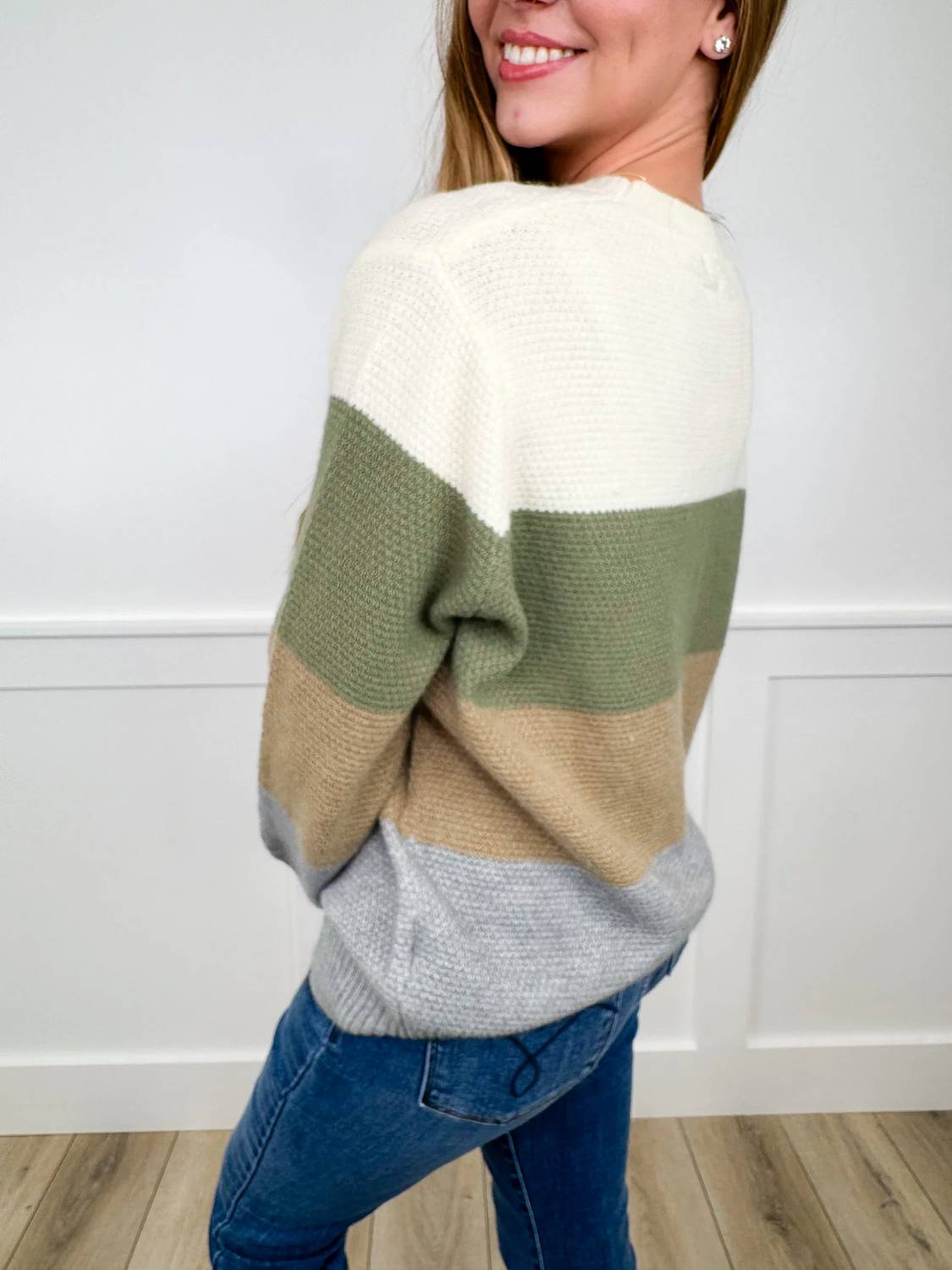Michelle Mae - Knit Long Sleeve Colorblock Sweater Top