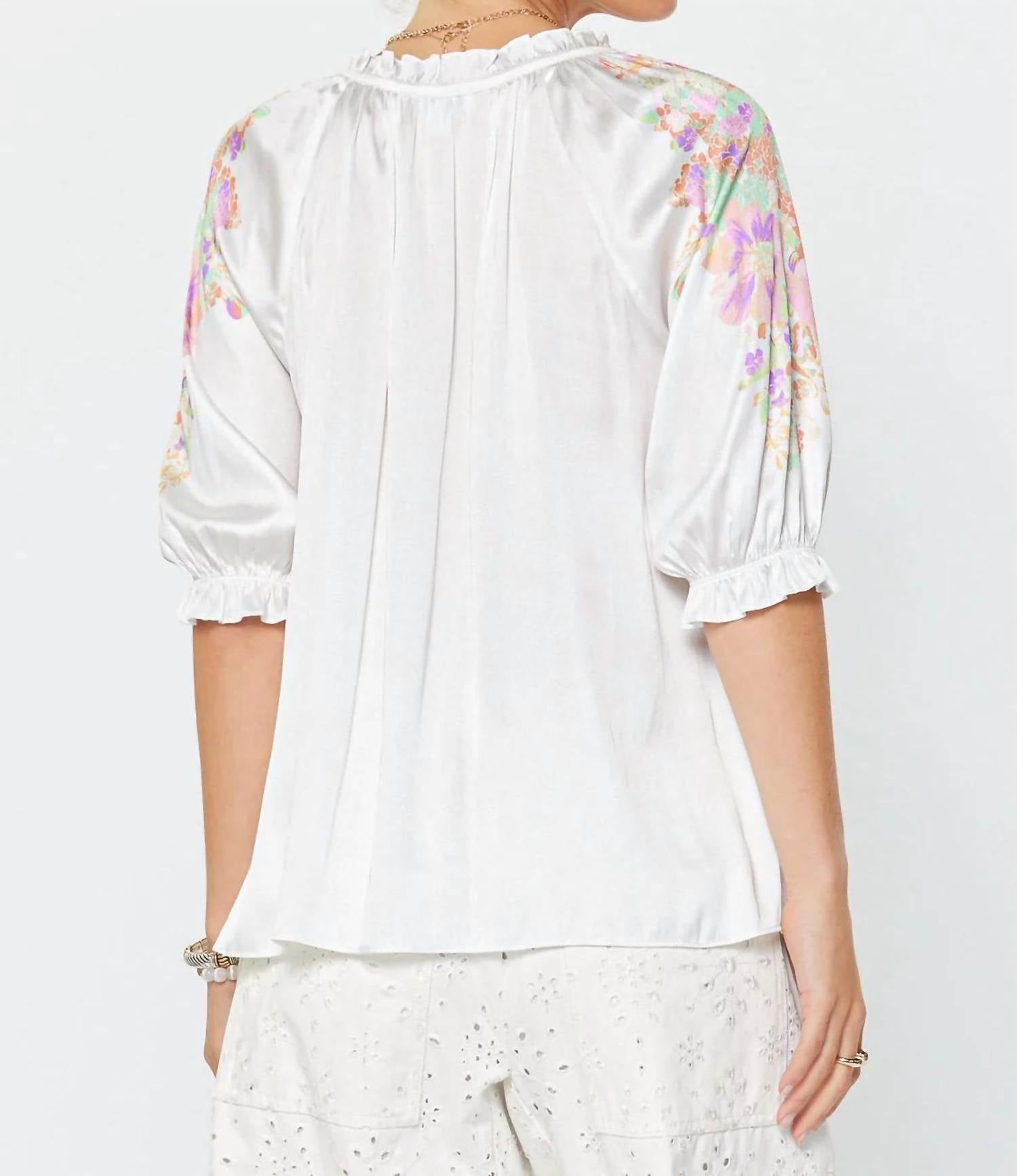 Current Air - Floral Printed V-Neck Blouse