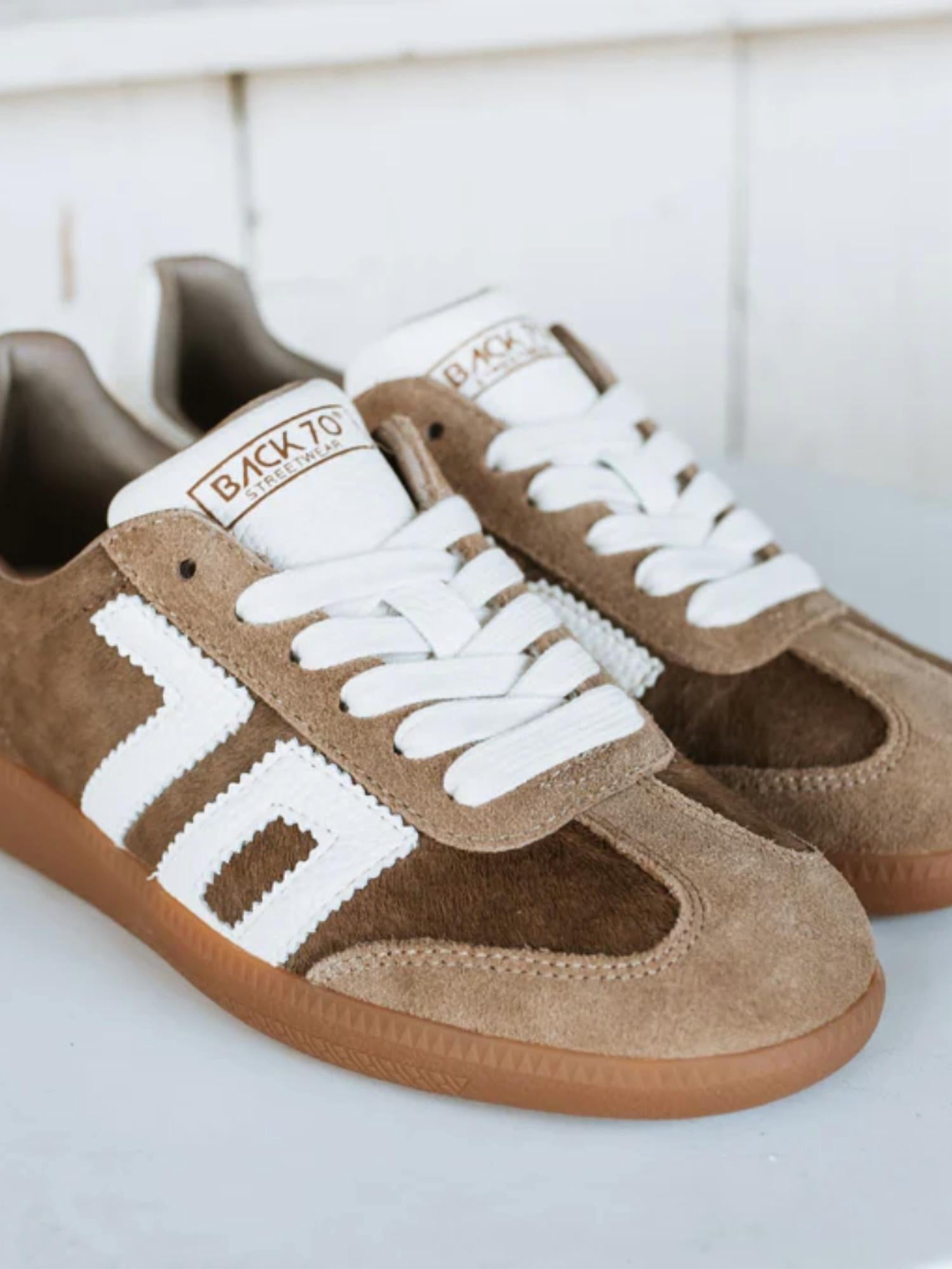 Back 70 - Women's Cloud P Sneaker