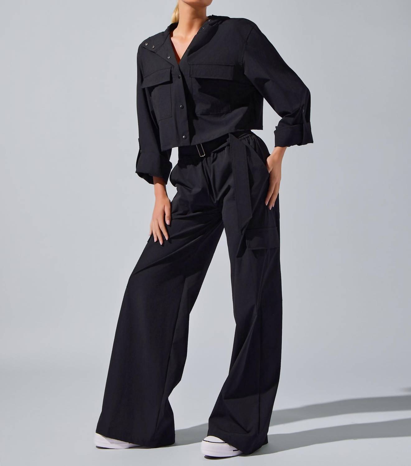 Heroine Sport - Ava Cropped Lightweight Performance Jacket
