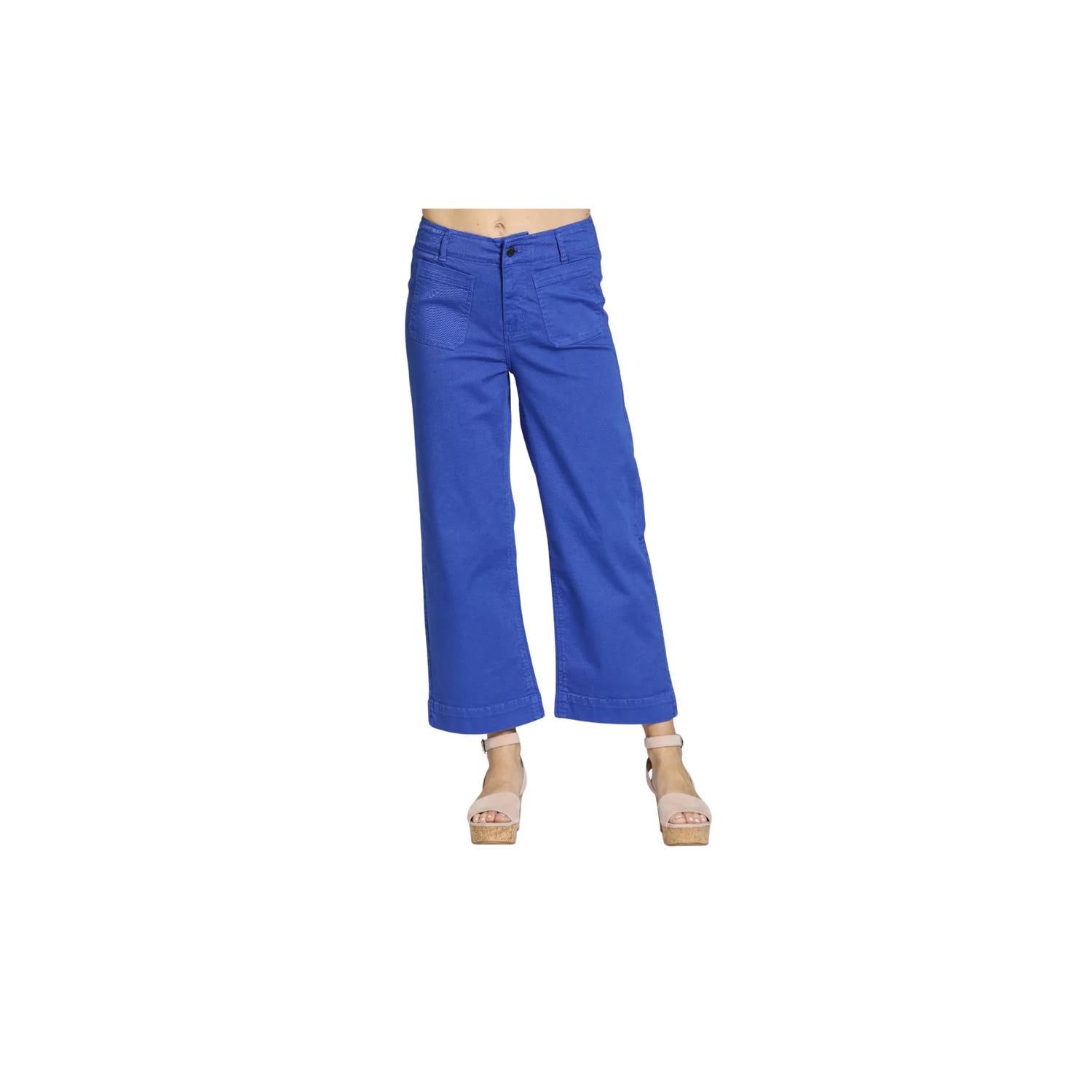 Apny - Cropped Wide Leg Pant With Patch Pockets