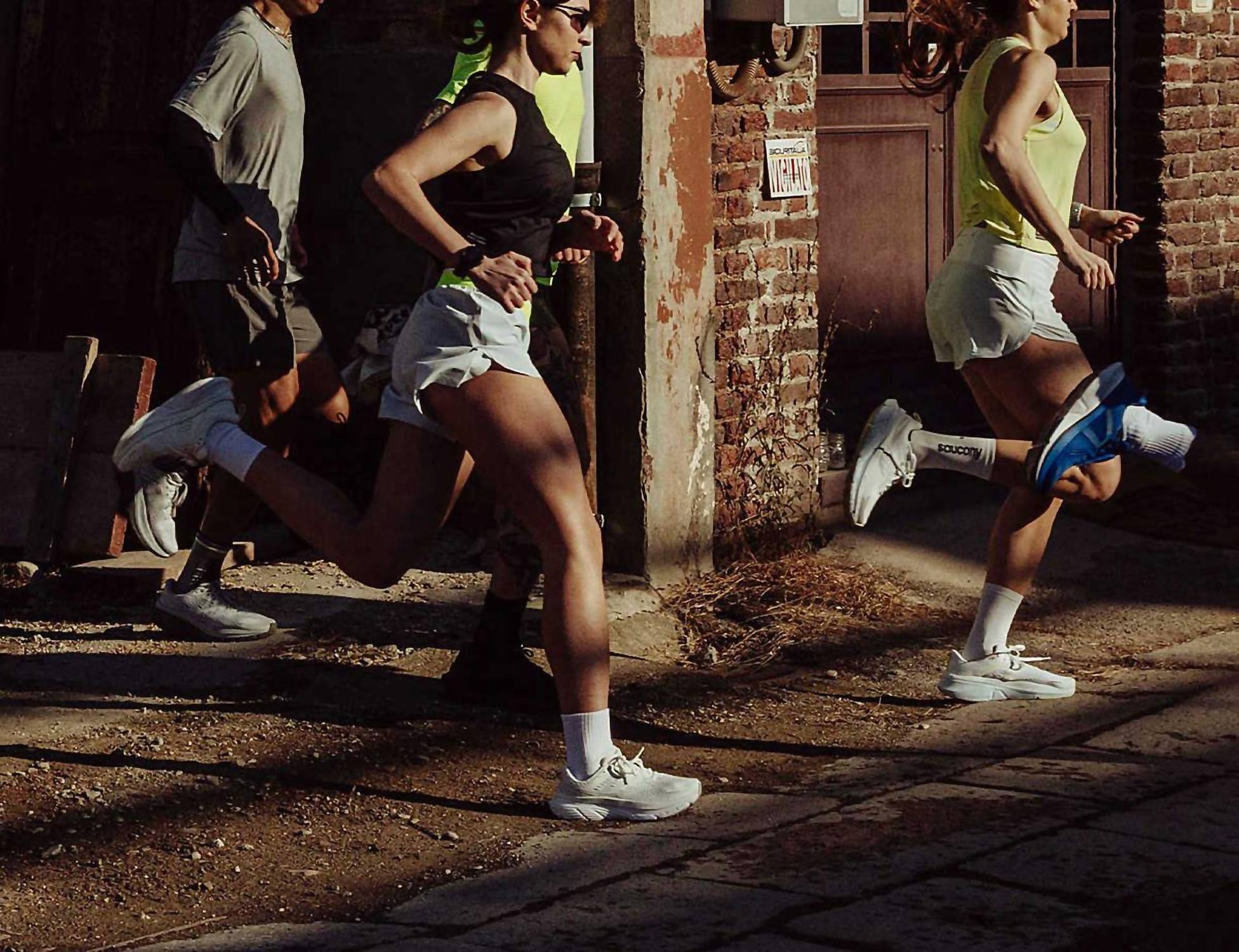 Saucony - Women's Guide 18 Running Shoes