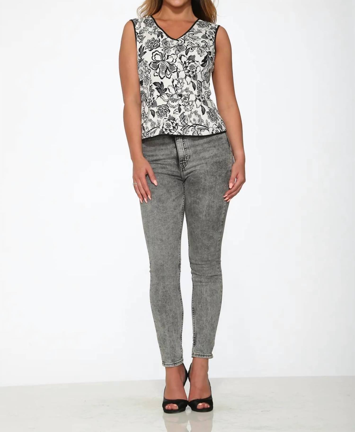 Orchid Bloom - Sleeveless Floral Top