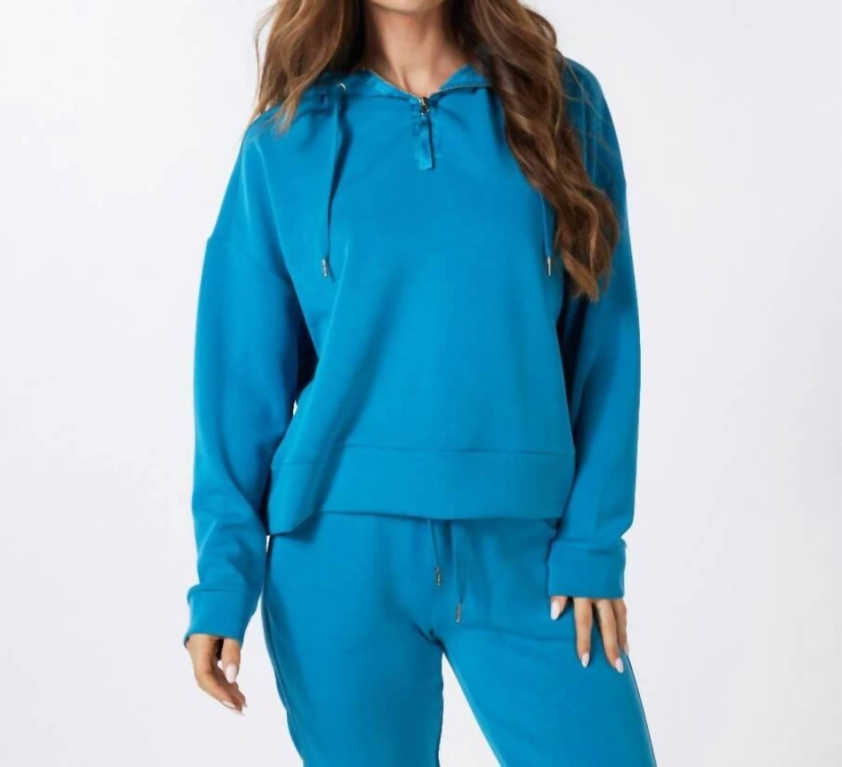 Esqualo - Women's Sweater Short Hoodie