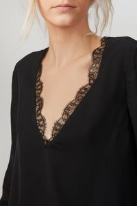 SURAYA BLOUSE