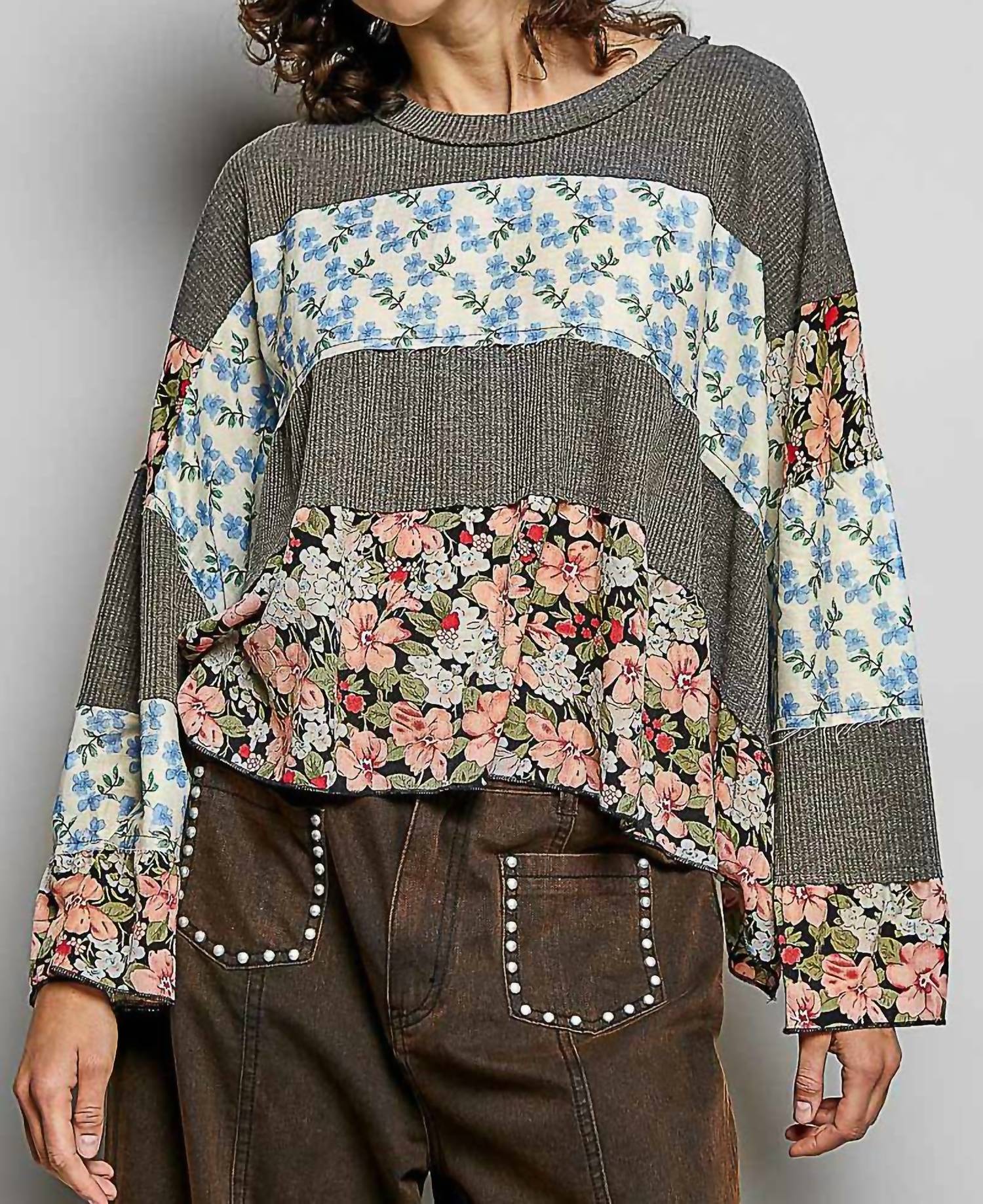 POL Floral Print Top in gray - women's long sleeve top - view 4
