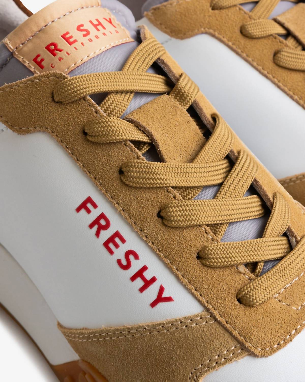 Freshy Men's Smoove Cushioned Versatile Sporty Trainer Sneaker in cognac white red - men's sneaker - view 6