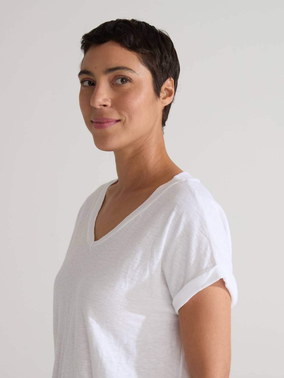 cut loose Linen V-neck Cap Tee Top in white - women's t-shirt - alternate view