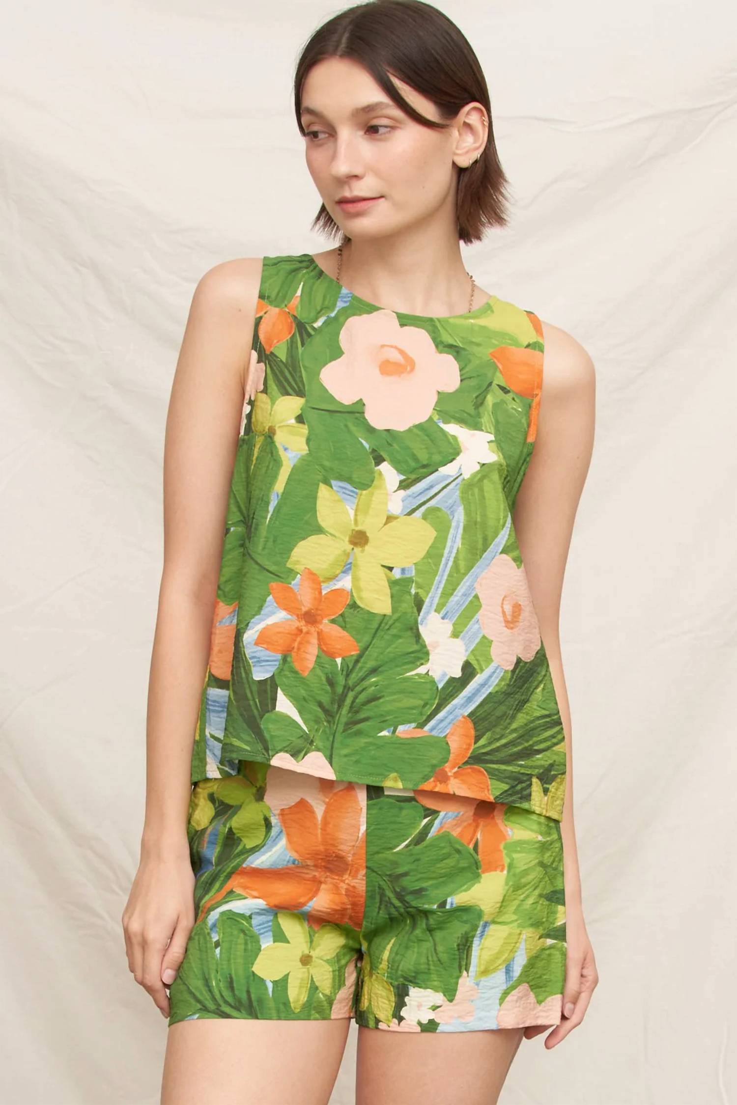 En Creme - Tropical Floral Split Back Tank Top