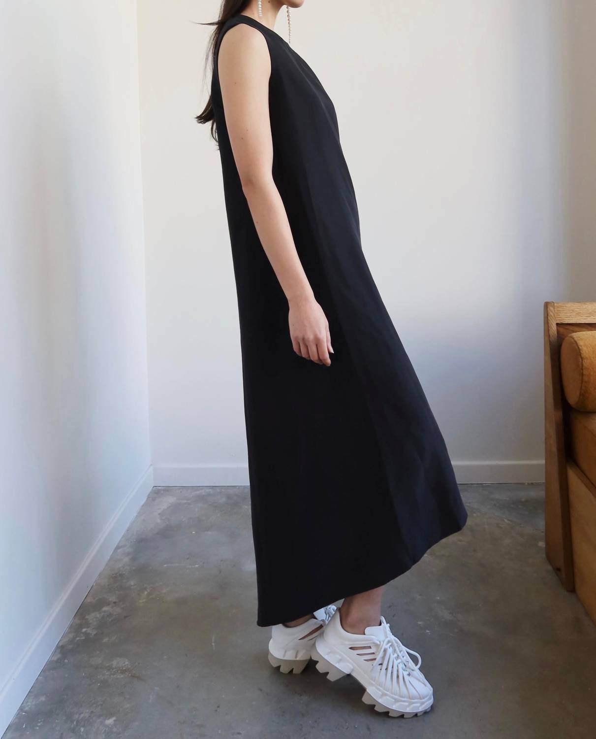 Kaarem - Sleeveless Overlap Maxi Dress
