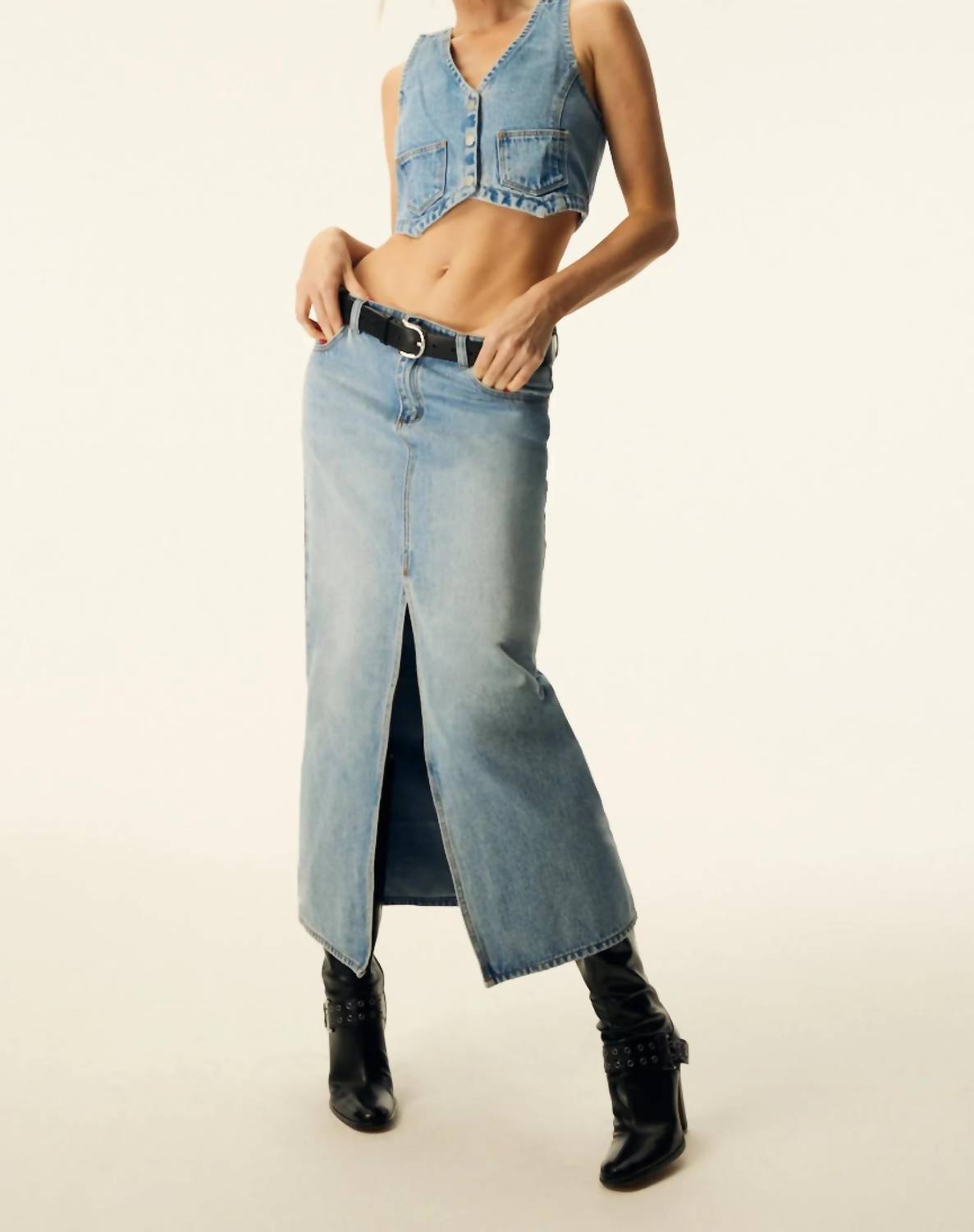 Abrand Jeans - 99’ Low Denim Skirt