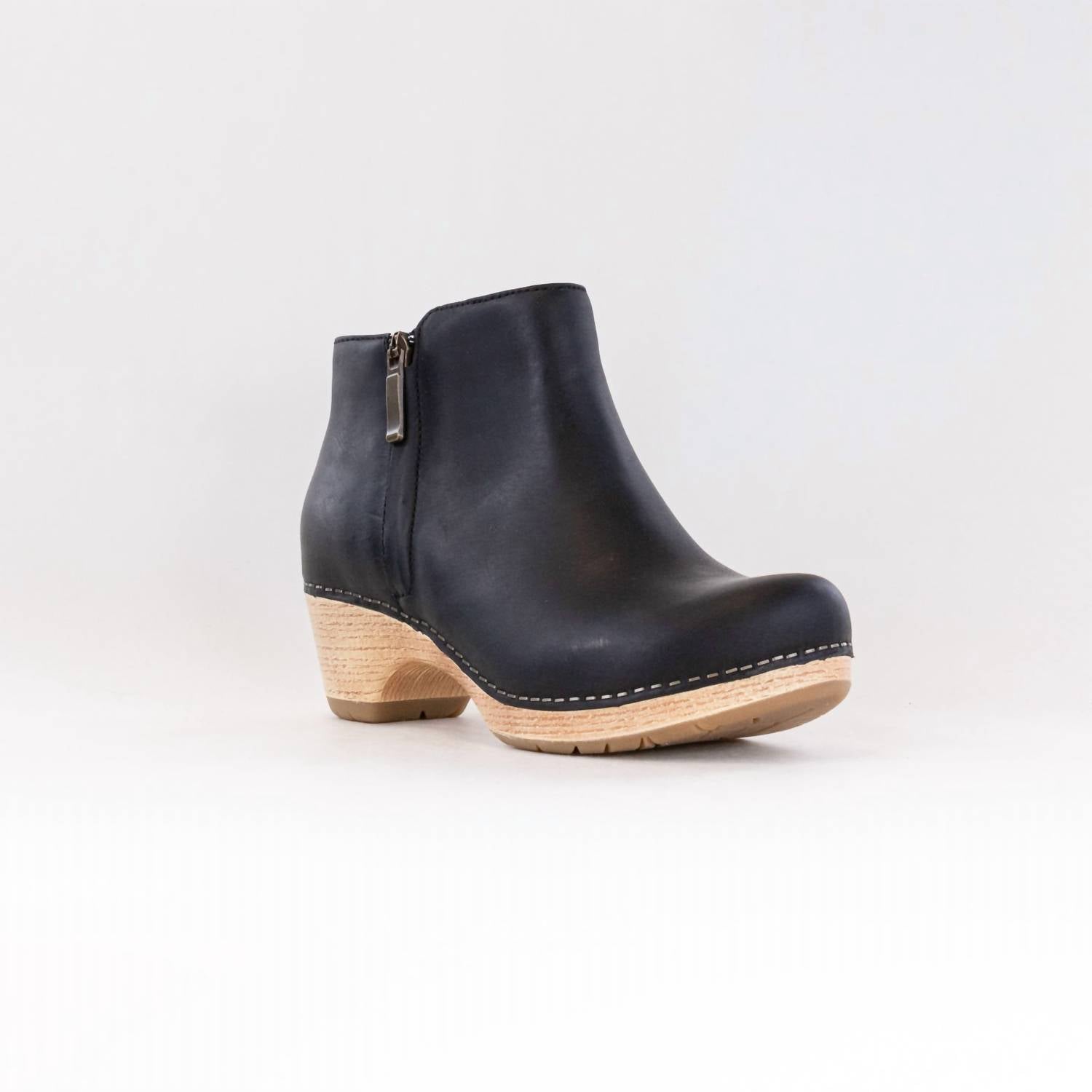 Dansko - Women's Lizanne Bootie Clog