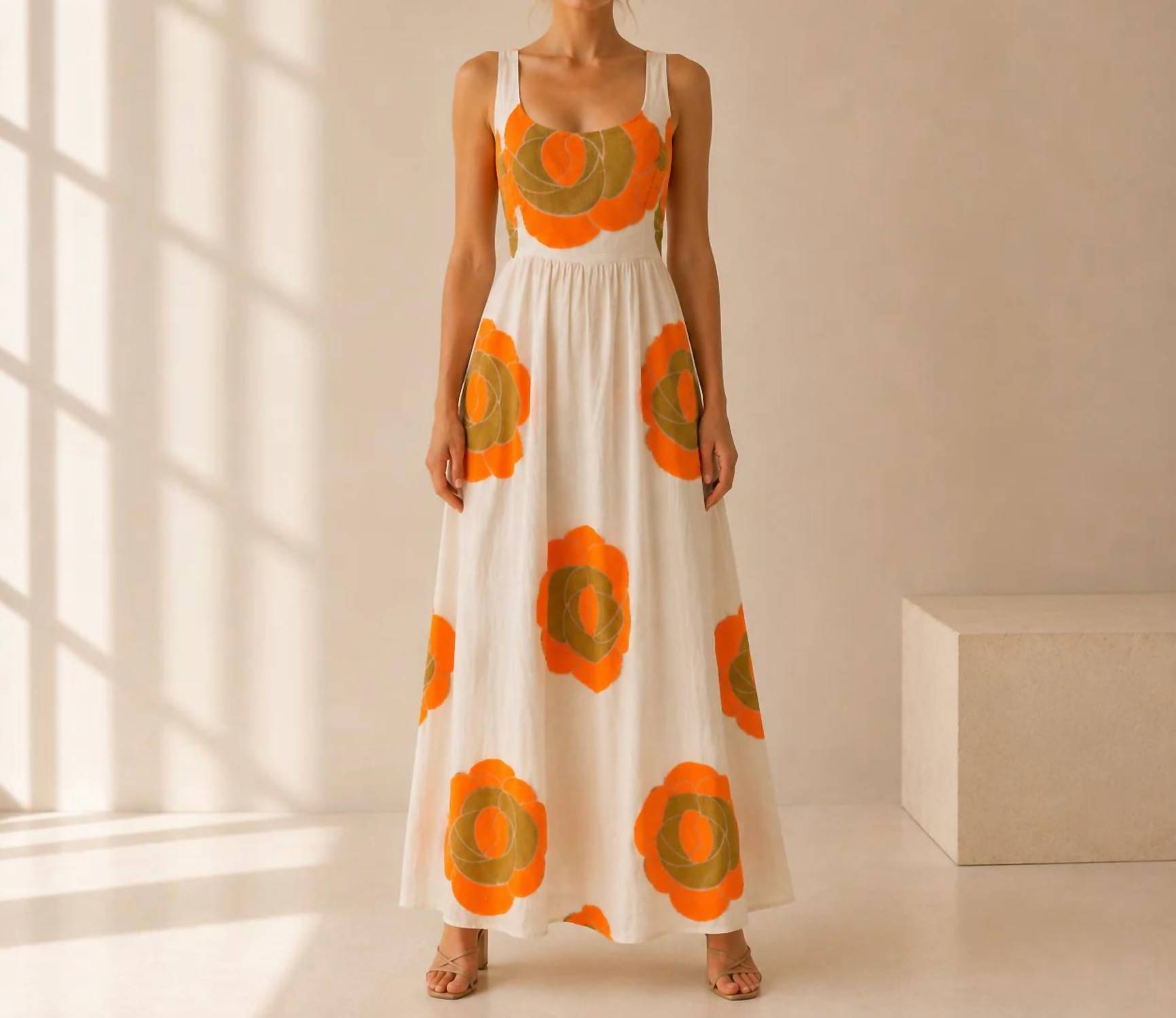 Mystery Resort - Soleil Open-back Maxi Dress
