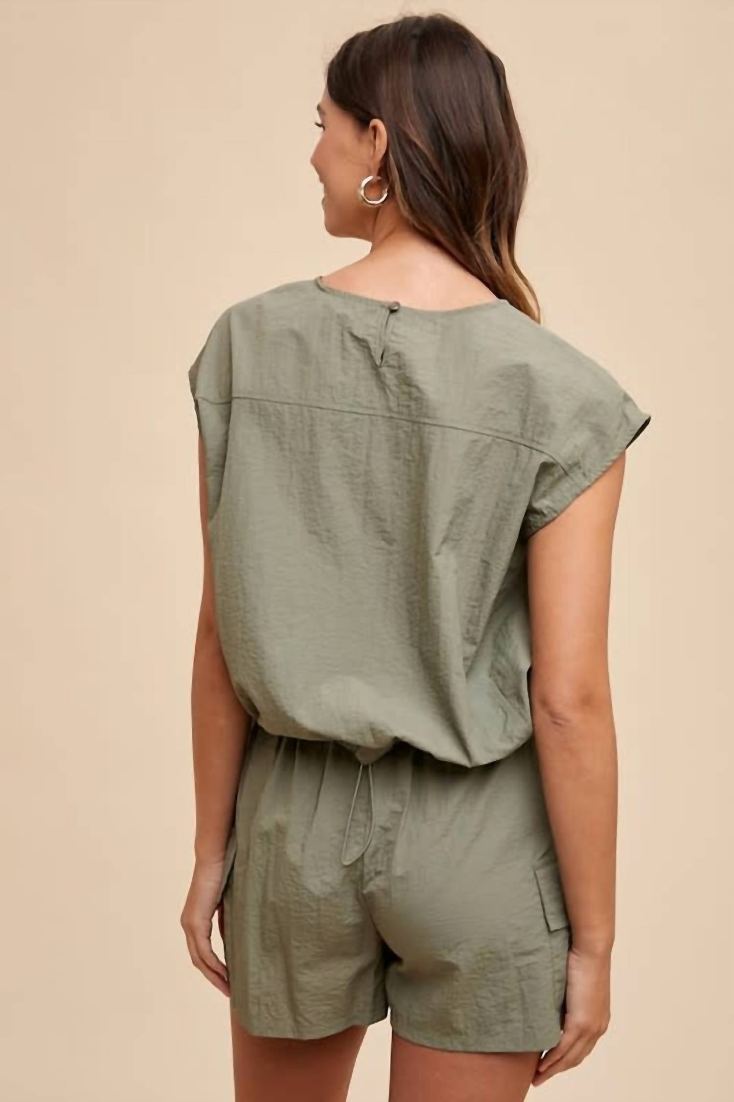 Anniewear - Utility Sportive Top & Cargo Shorts Set