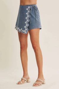 In February - Embroidered Miniskort