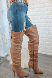 Surelymine - Women's Unmatchable Pointy Slouchy Knee And Thigh High Boots